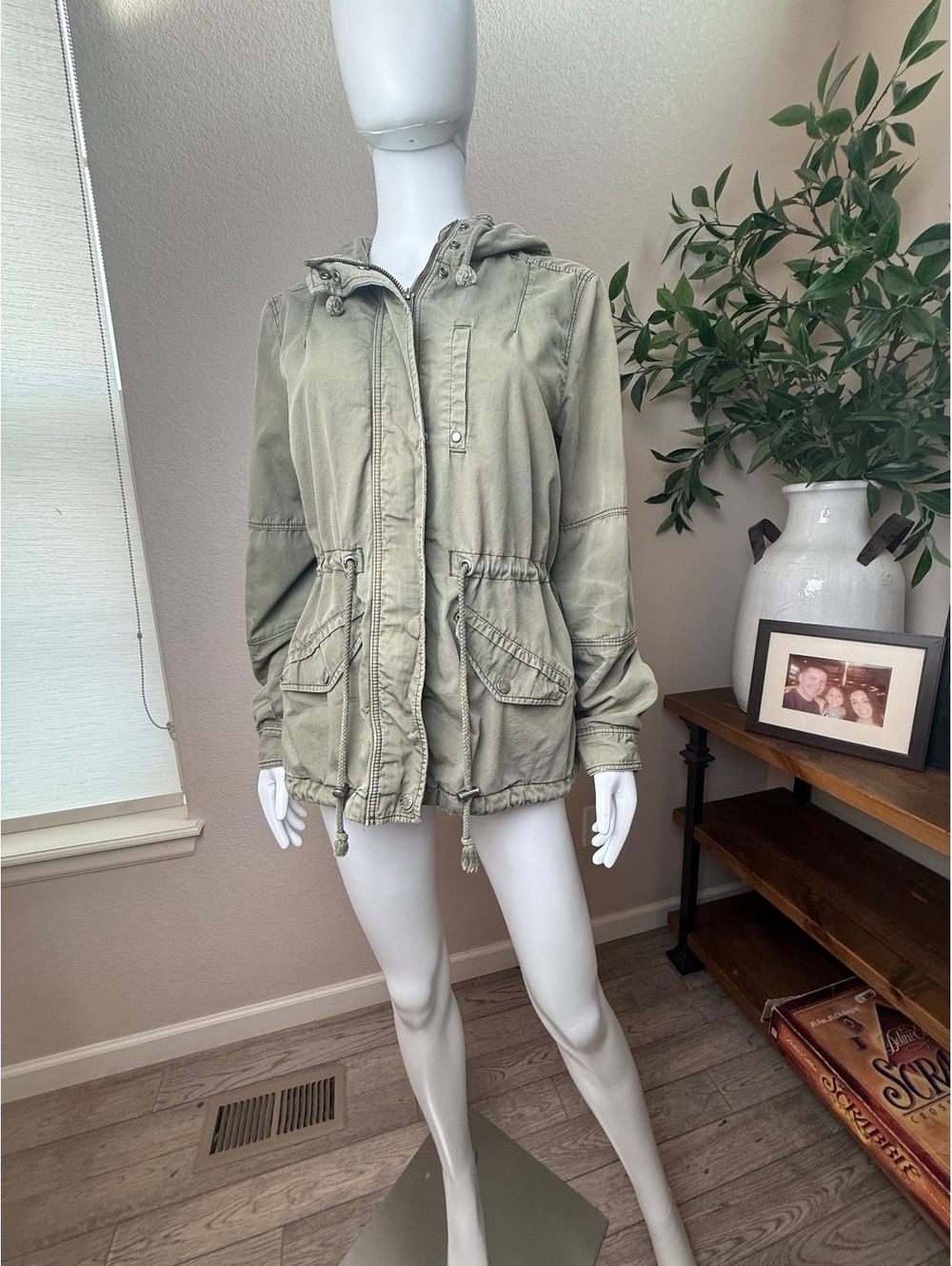 Olive green H&M Divided military-style utility jacket, women's size 12